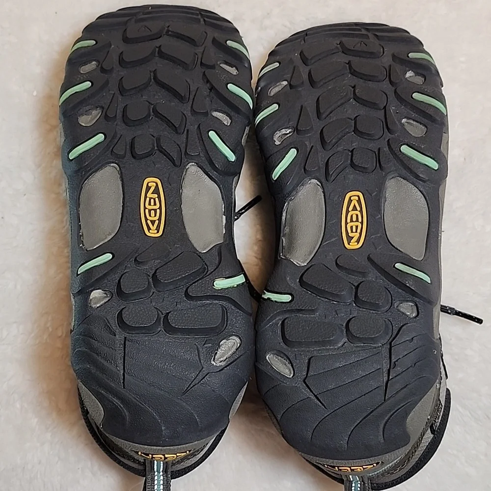 Keen Steens Mid Leather Waterproof Hiking Women's Outdoor  Boots Sz 6